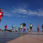 Lauftechnik-Training am Strand von Puerto del Carmen, Lanzaraote