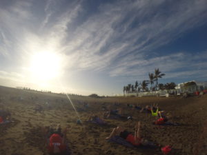 Stabi-Training am Strand bei den RUNNING Company Laufreisen in die Toskana und nach Lanzarote